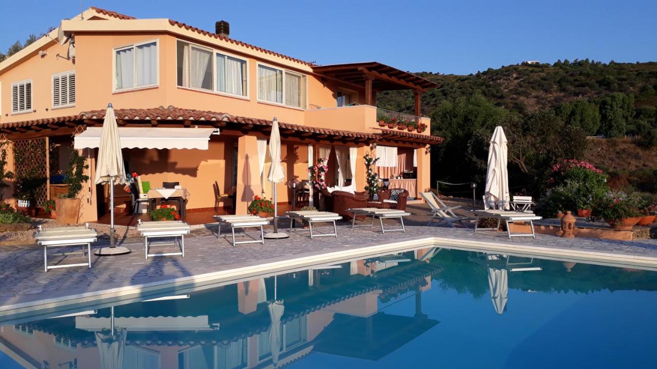 Hotel Li Muntigeddi San Teodoro  Exterior foto